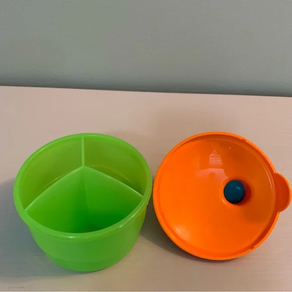 Tupperware Formula Dispenser New - Picture 5 of 9